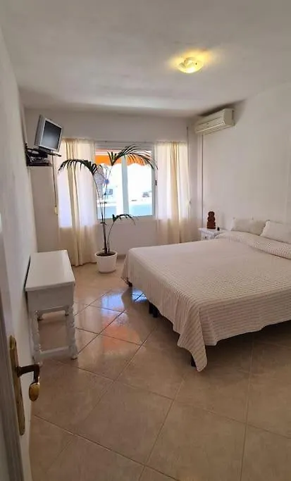 Big Beachfront Apartment In Los Cristianos! Arona   Arona (Tenerife)