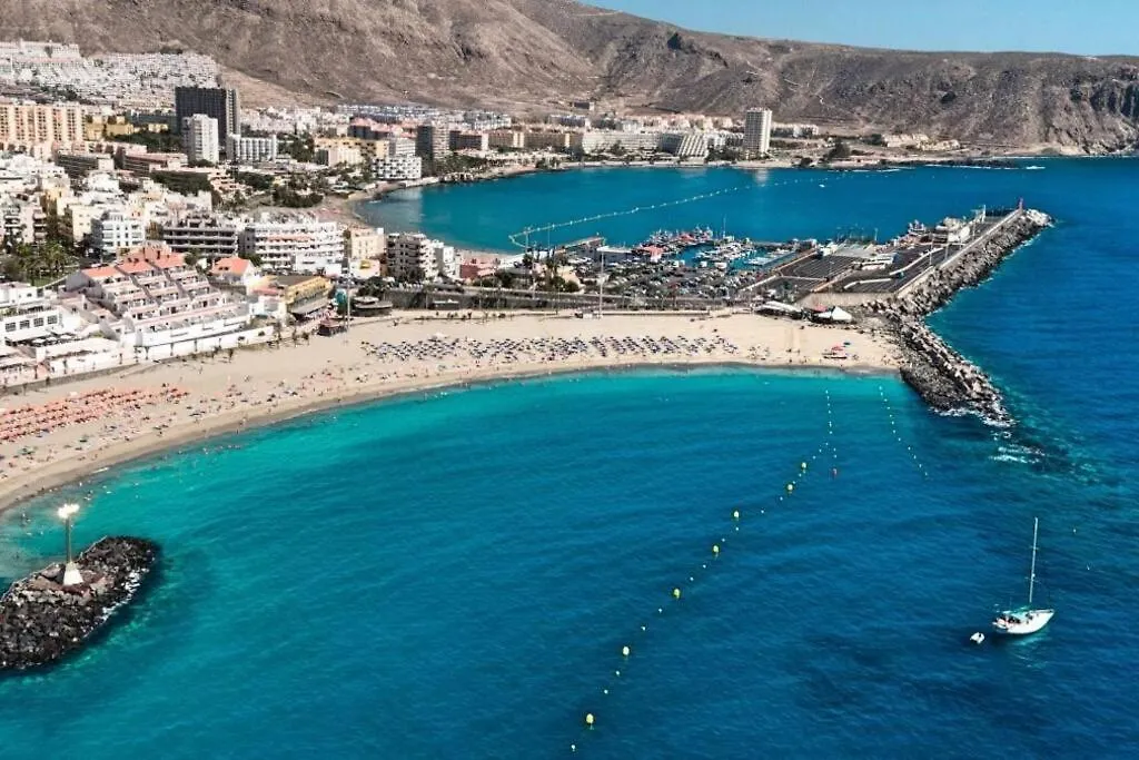 Big Beachfront Apartment In Los Cristianos! Arona